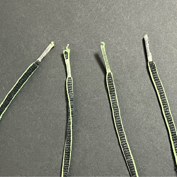 Womens NIKE Revolution 2 Black Running Shoes / Size 9 - Picture 9 of 9